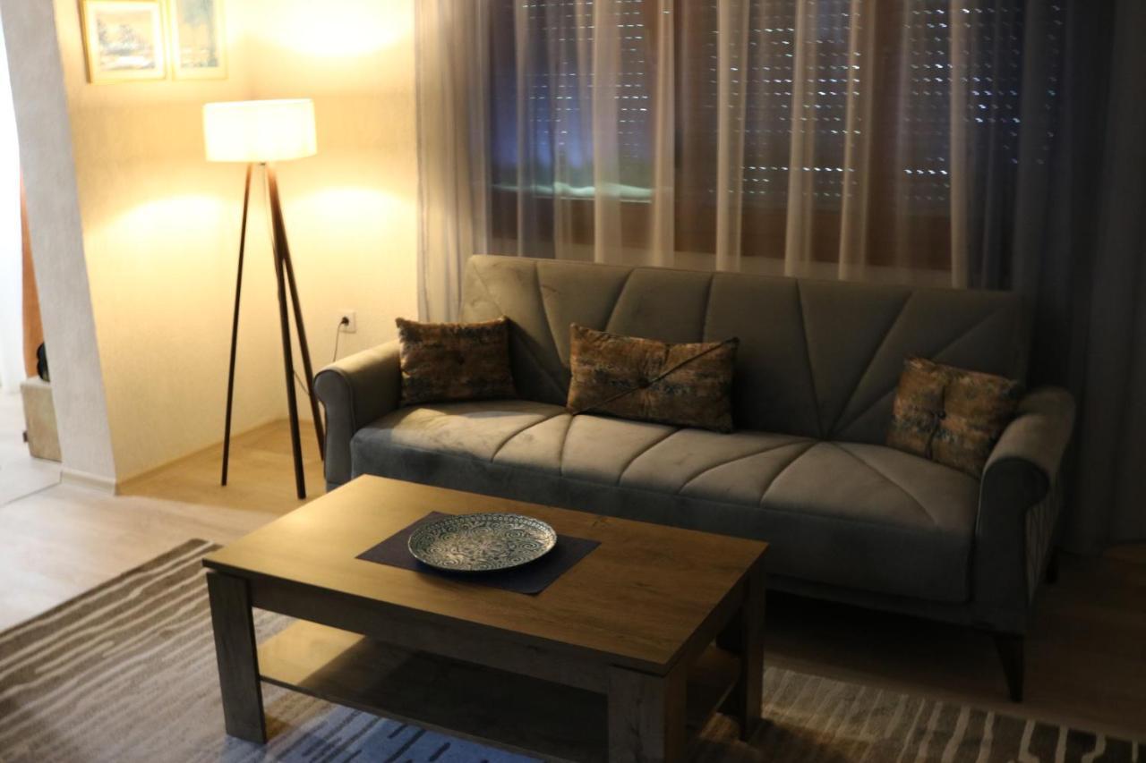 Right Place Apartment Visoko Bagian luar foto